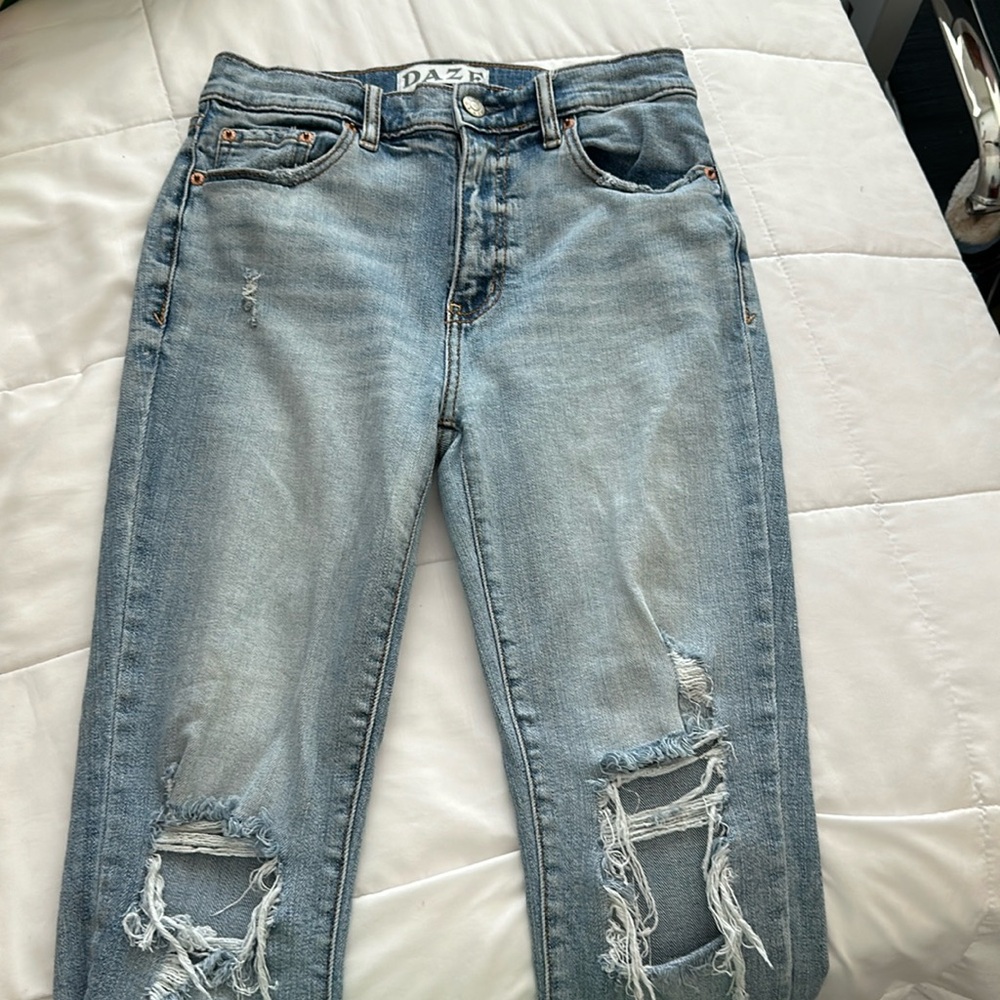 Daze Denim Mom Kick Flare Jean